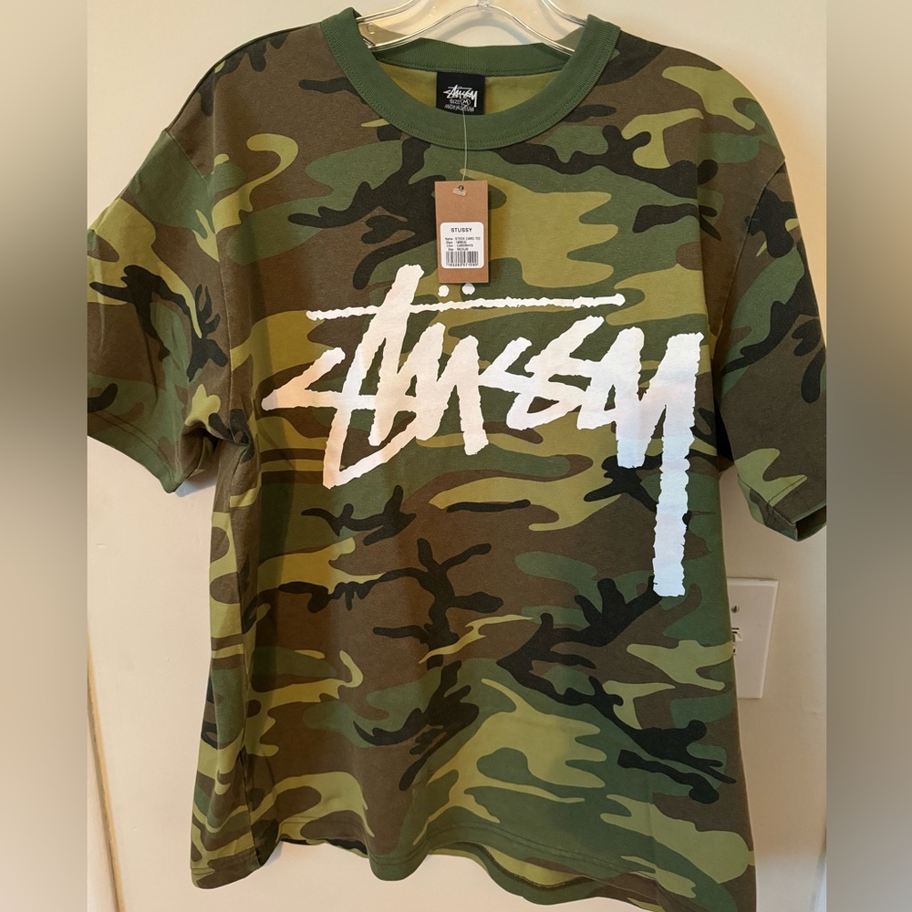 Stussy Camo tee/white